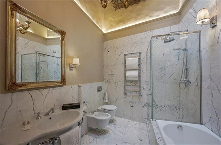 Milas Lilac White Mable Tiles